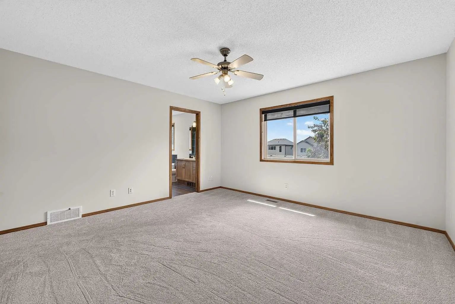 249 Elgin Manor Southeast, Calgary – Residential Detached Listing Photo 27