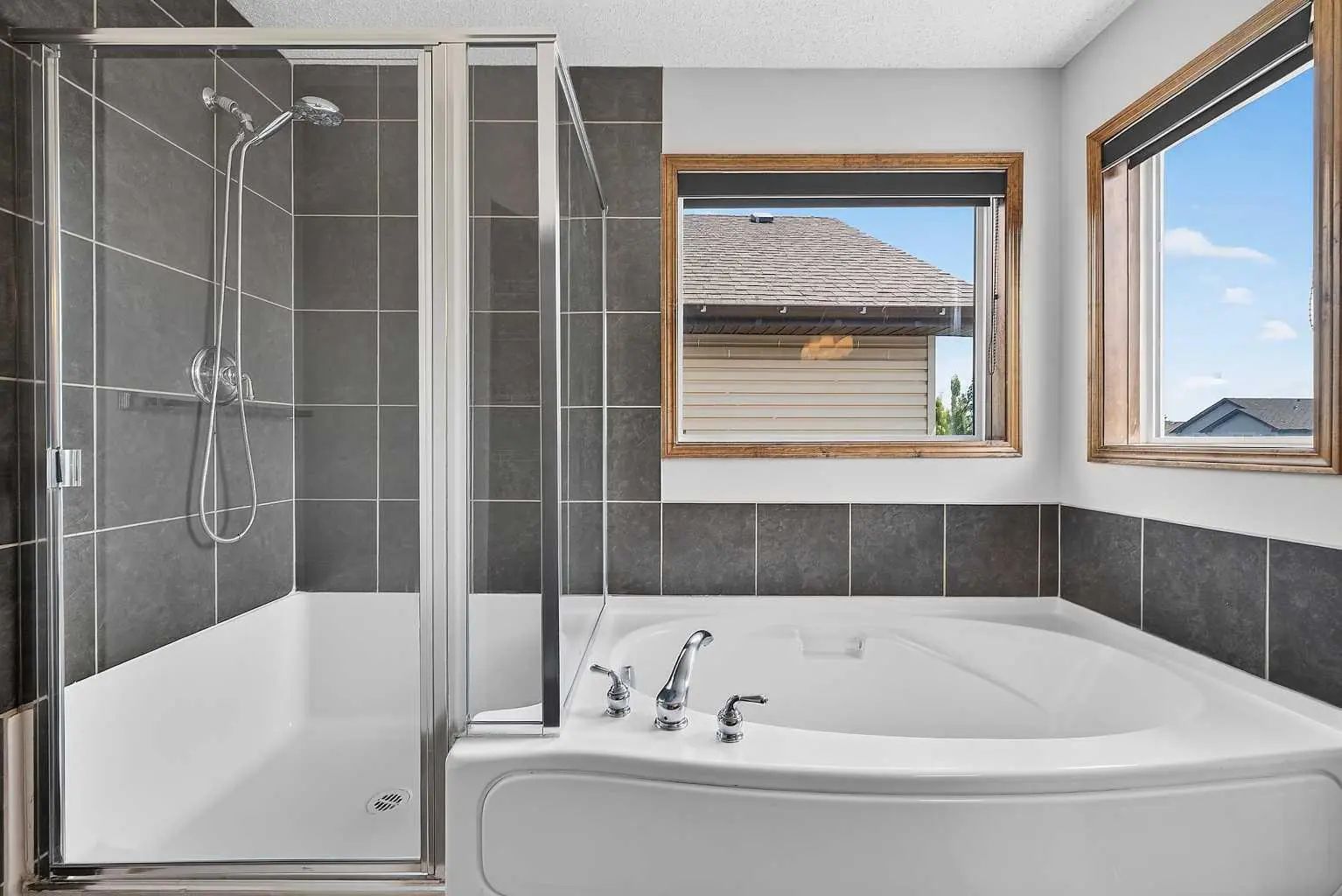 249 Elgin Manor Southeast, Calgary – Residential Detached Listing Photo 29