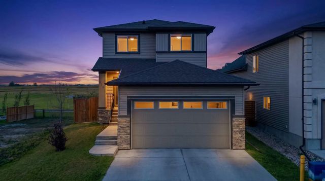 816 Lakewood Circle , Strathmore