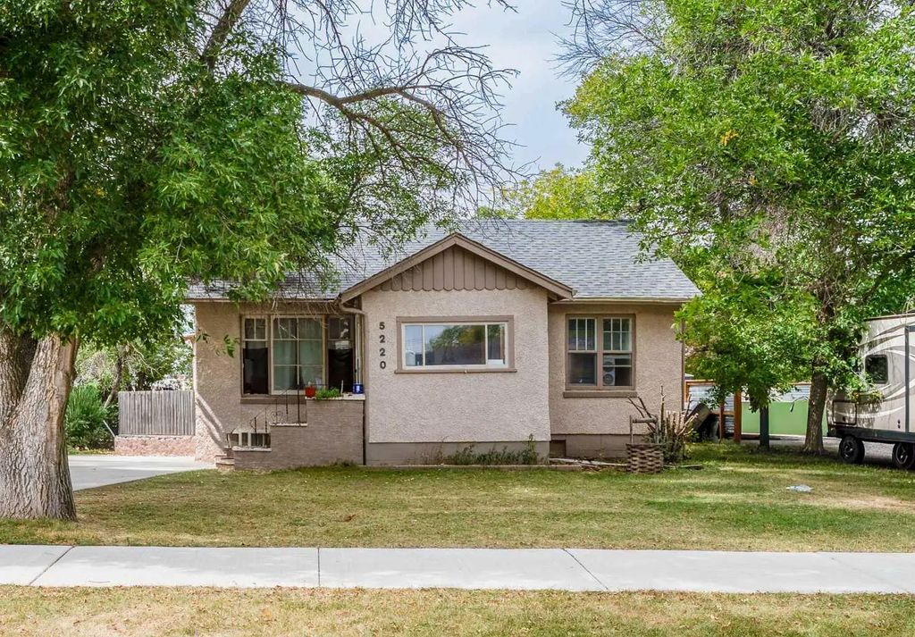 5220 53 Street , Taber