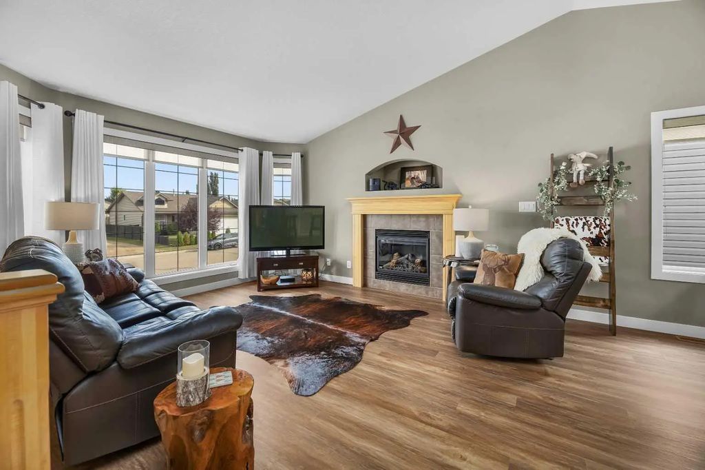 55 Agnew Close , Red Deer