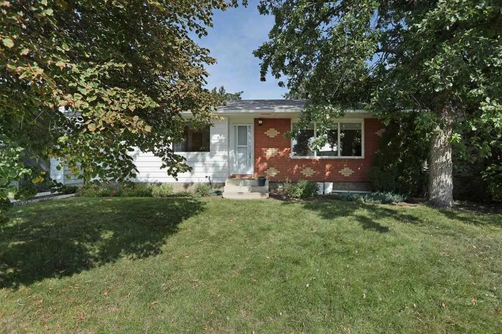 47 Eastbrook Way E, Brooks