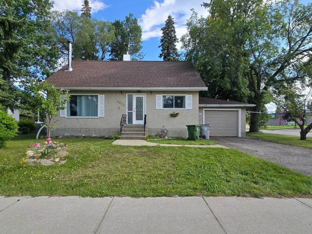 4237 5 Avenue , Edson
