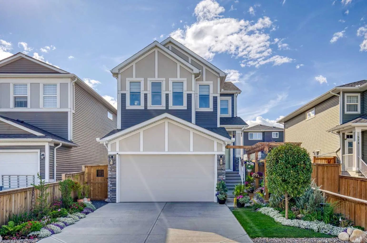 Residential Home for Sale in Cochrane, Alberta