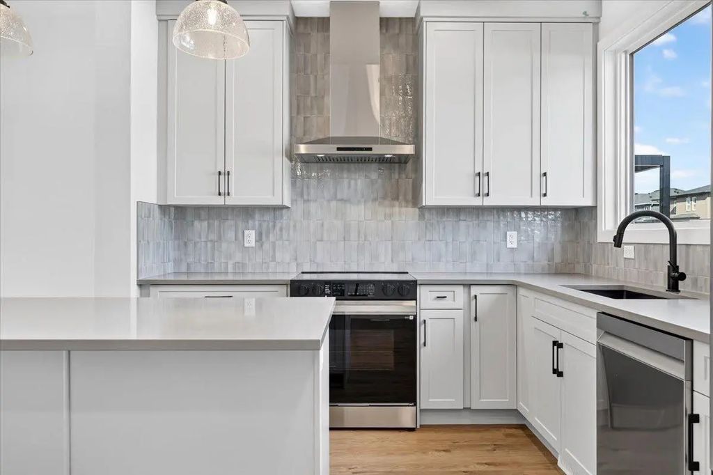 364 Fireside Drive , Cochrane