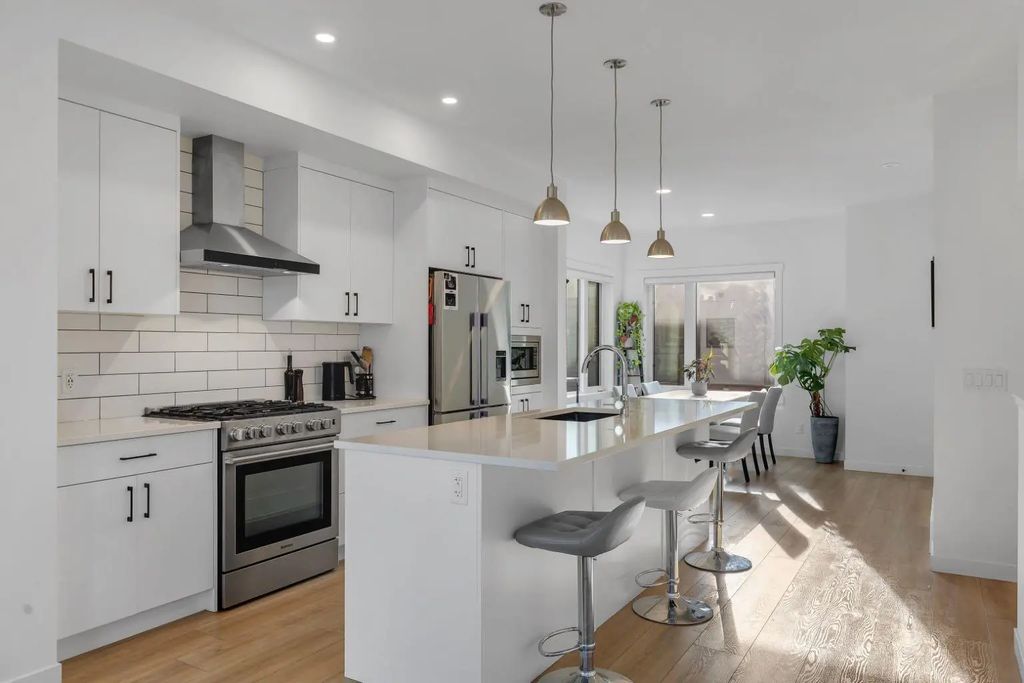 213 Greenbriar Common Nw, Calgary