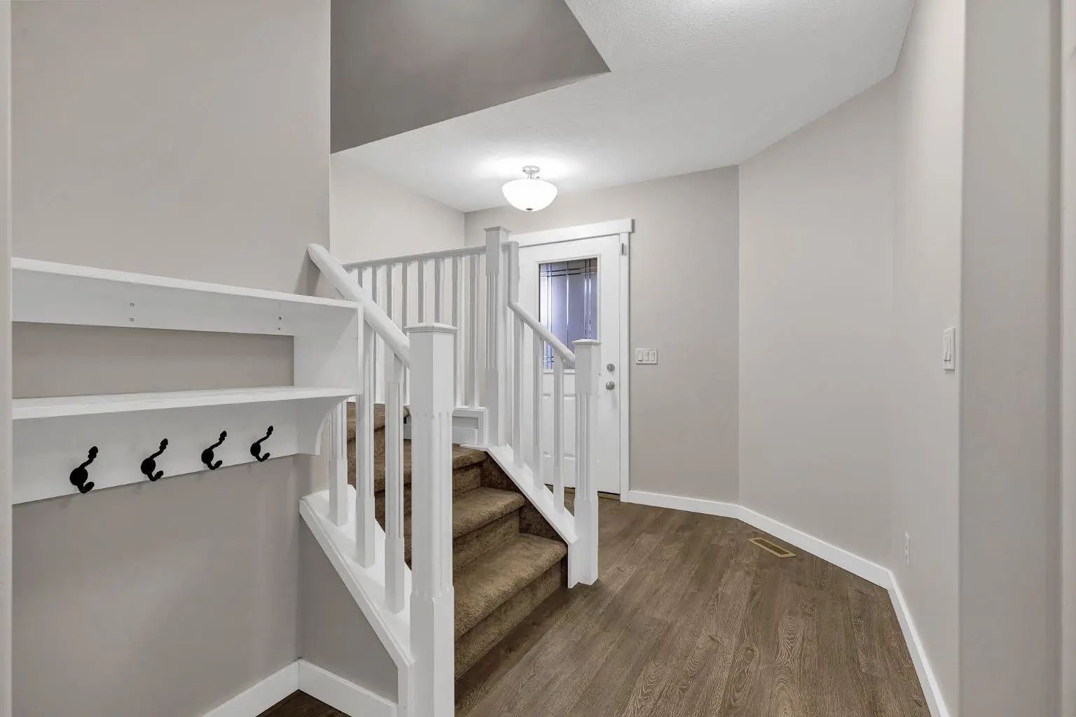 135 Kingsbridge Road Southeast, Airdrie – Residential Semi Detached (Half Duplex) Listing Photo 3