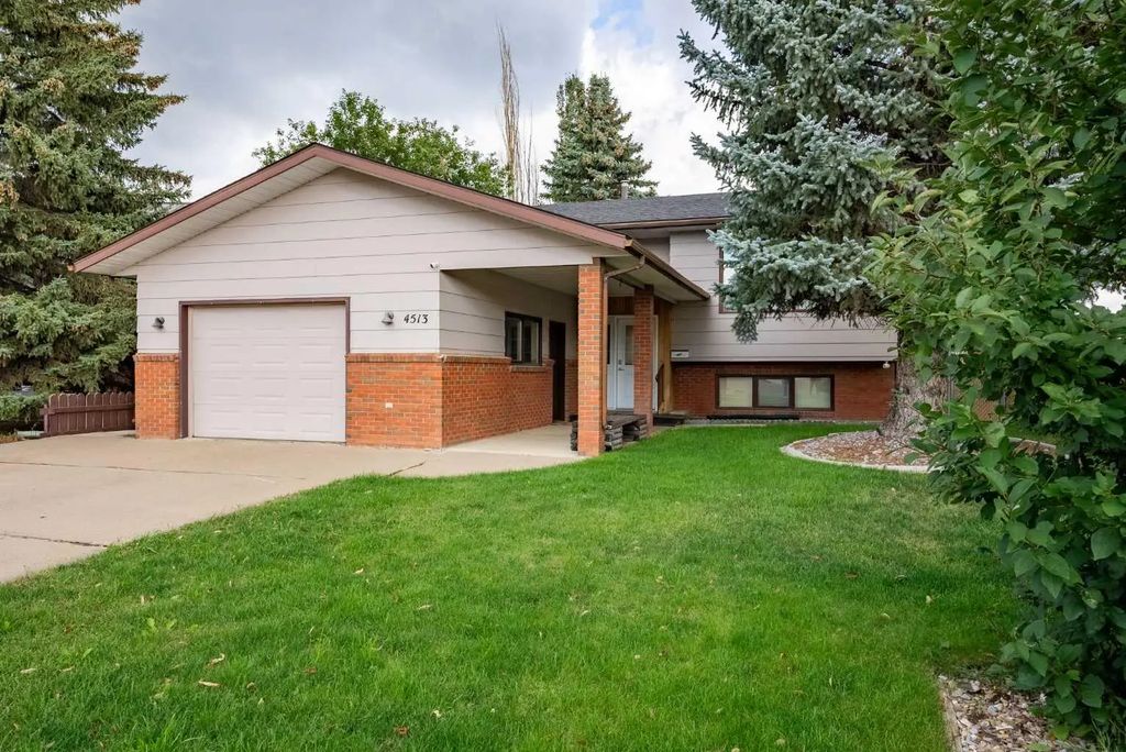 4513 Harvest Green  , Taber