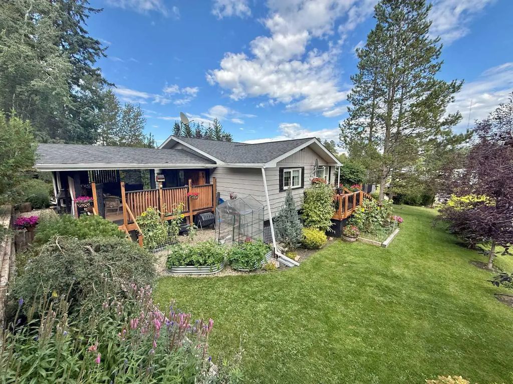 5002 50 Street , Robb