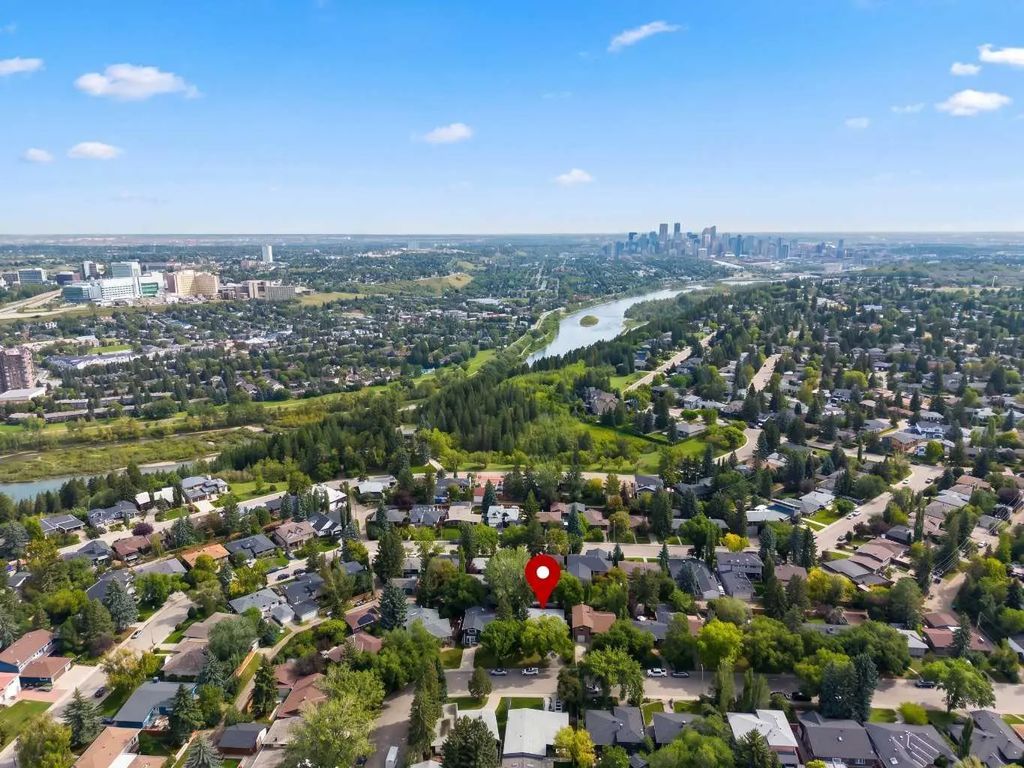 30 Wimbledon Drive Sw, Calgary