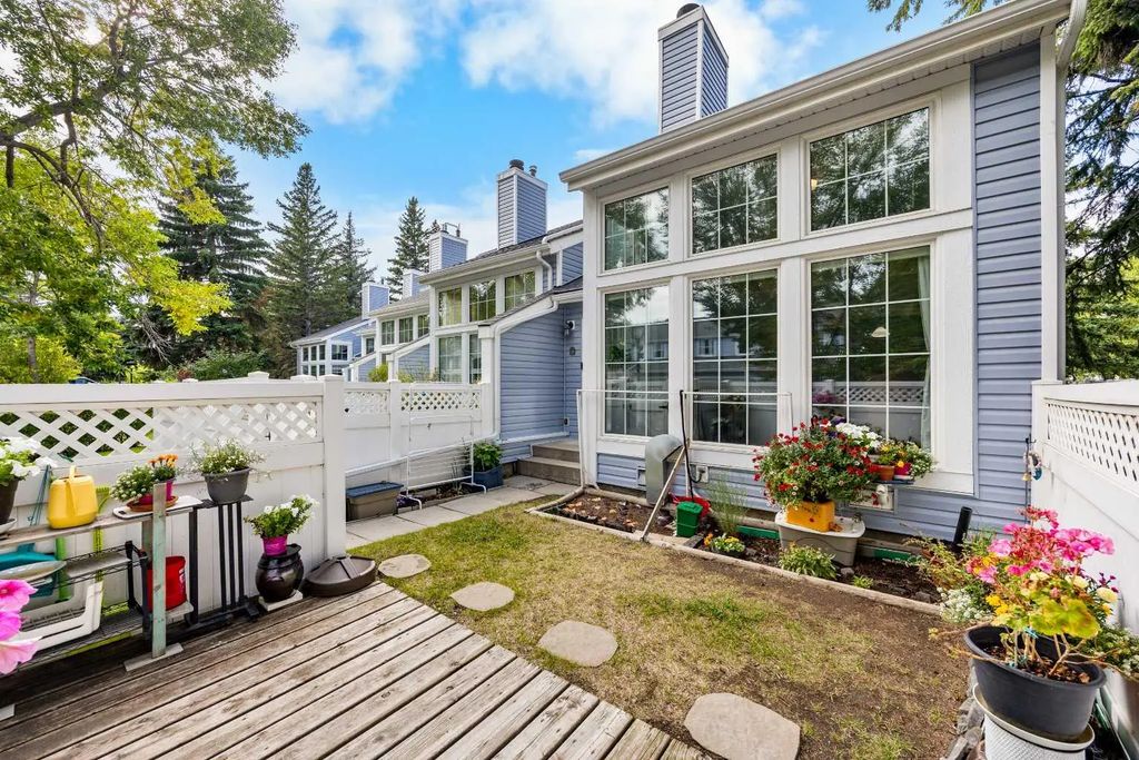 12 28 Berwick Crescent Nw, Calgary