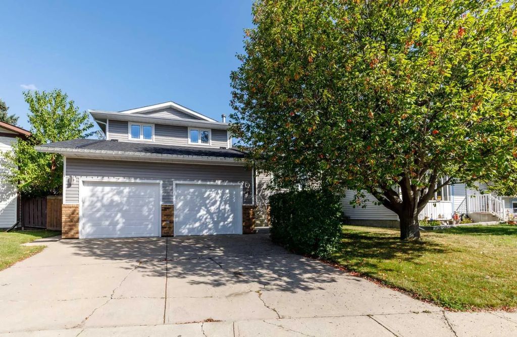 49 Rutledge Crescent E, Red Deer