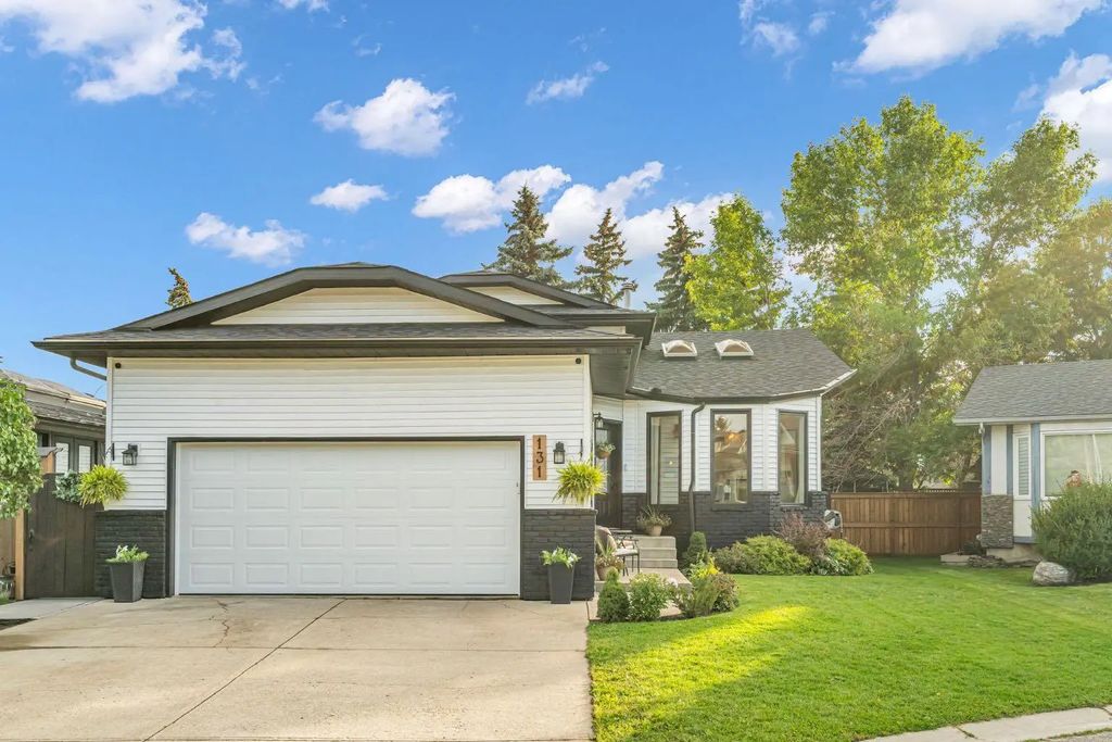 131 Douglas Woods Place Se, Calgary