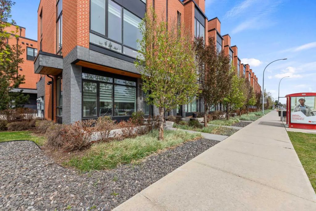 3040 Parkdale Boulevard Nw, Calgary