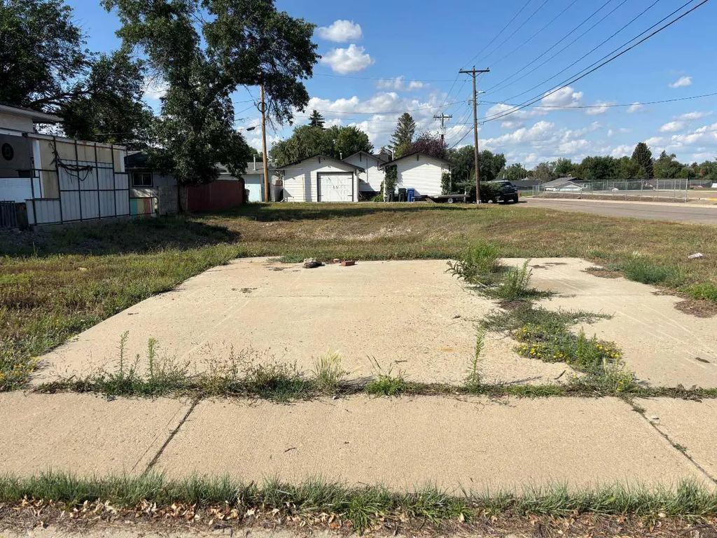 178 9 Street Ne, Medicine Hat