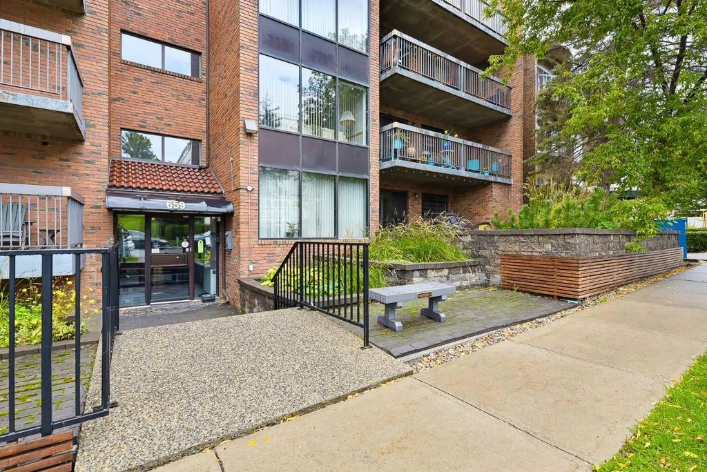 205 659 4 Avenue Ne, Calgary