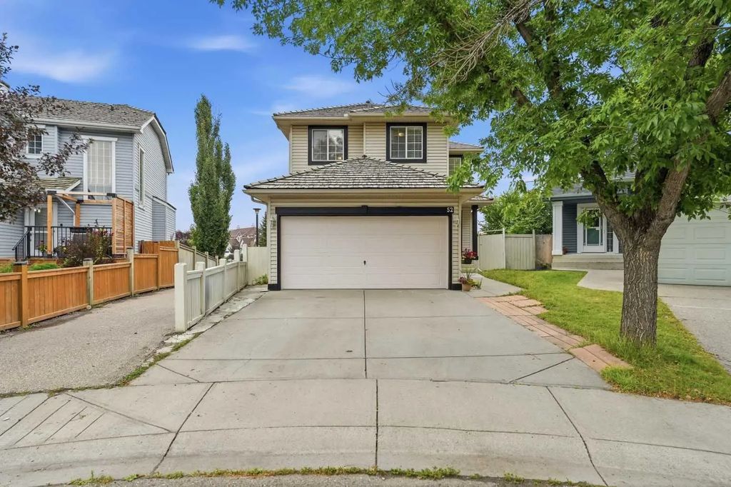 52 Douglas Glen Crescent Se, Calgary
