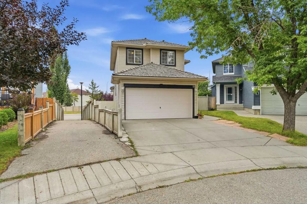 52 Douglas Glen Crescent Se, Calgary