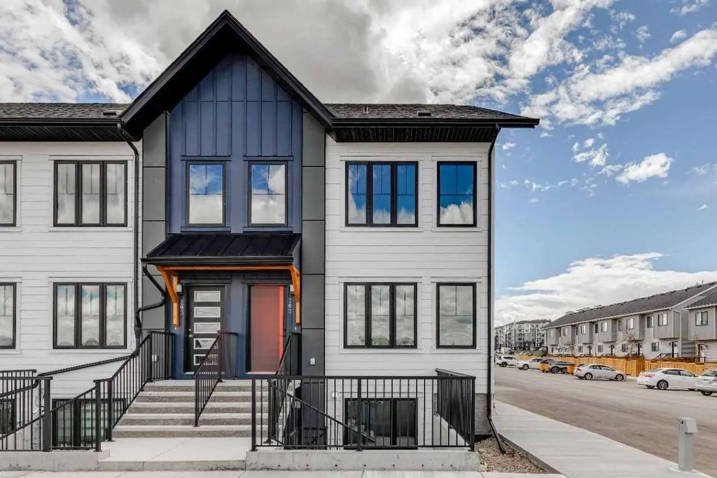 202 40 Livingston Parade Ne, Calgary