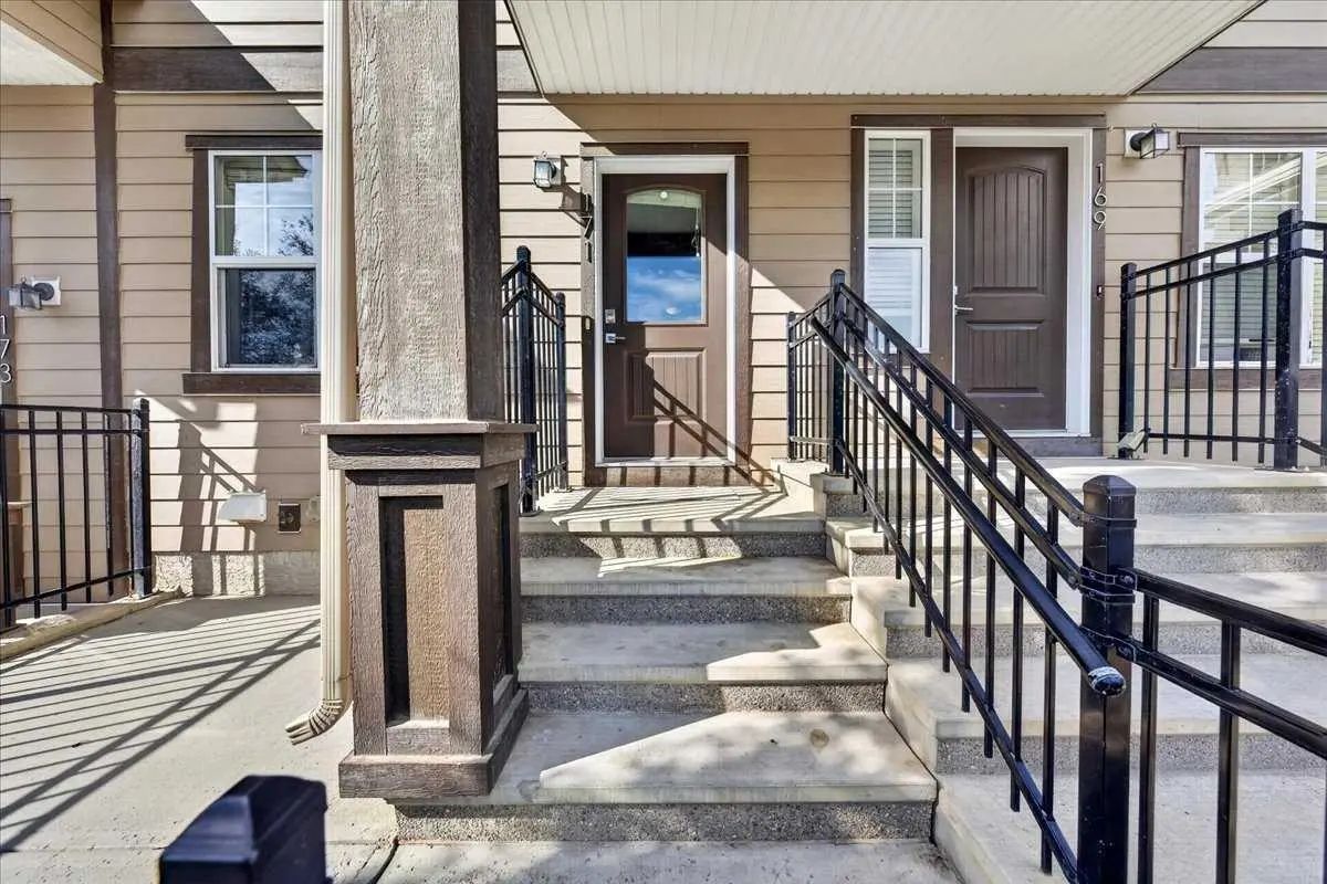 171 Evanscrest Gardens Northwest, Calgary – Residential Row/Townhouse Listing Photo 2