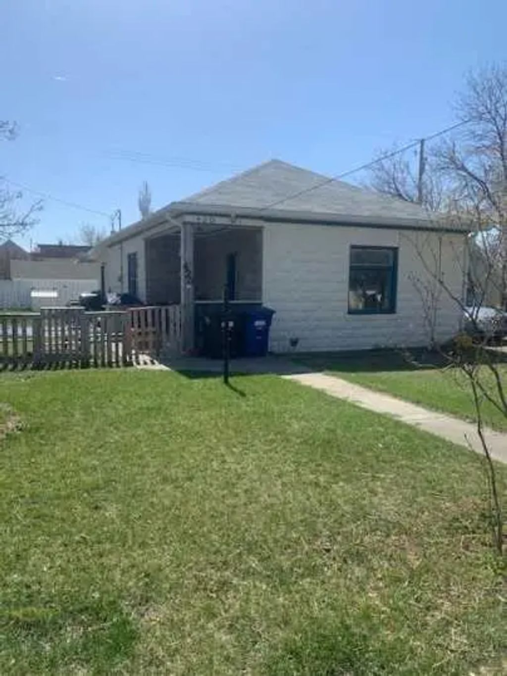 420 21 Street , Fort Macleod