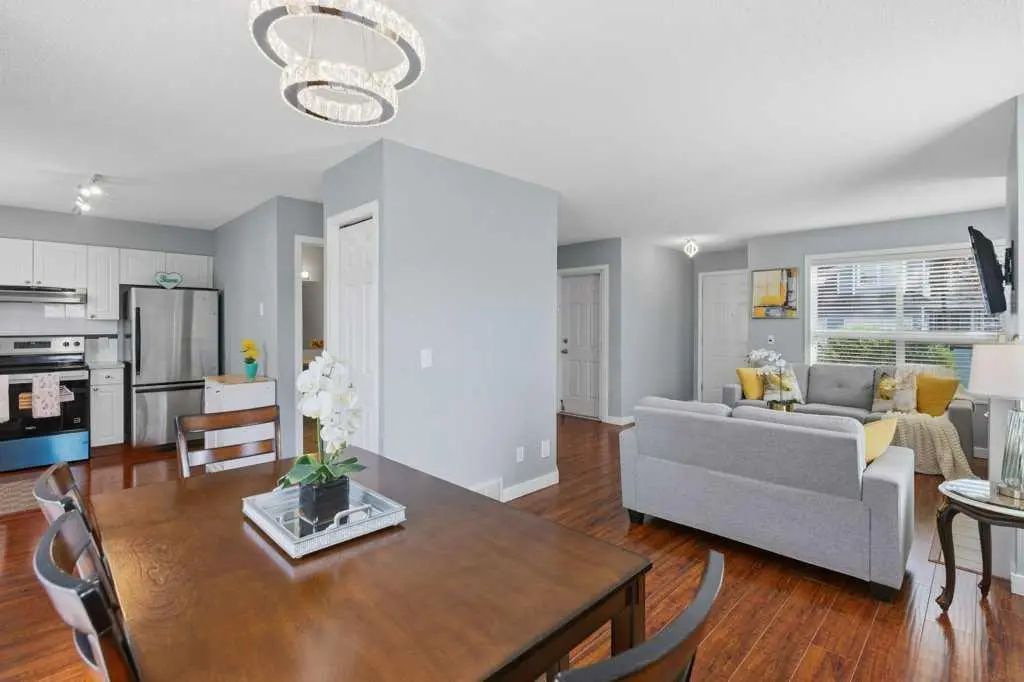 126 Harvest Gold Place Northeast, Calgary – Residential Row/Townhouse Listing Photo 11