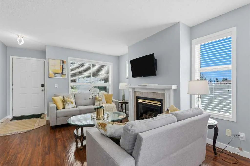 126 Harvest Gold Place Northeast, Calgary – Residential Row/Townhouse Listing Photo 6