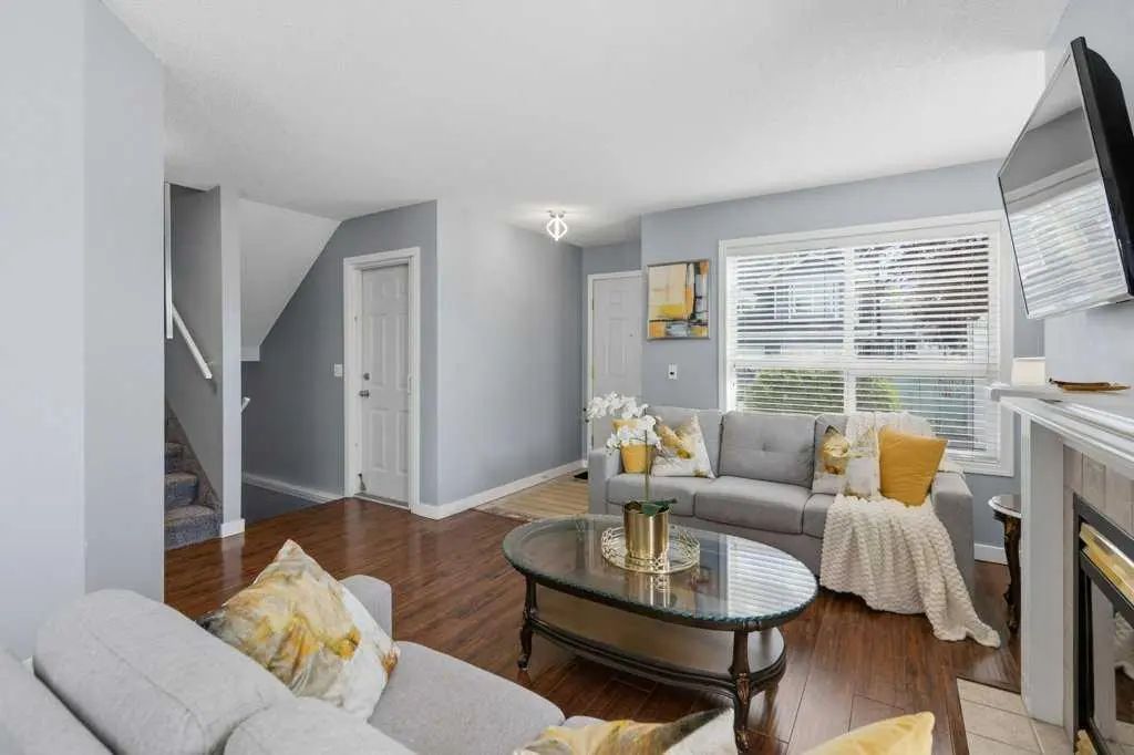 126 Harvest Gold Place Northeast, Calgary – Residential Row/Townhouse Listing Photo 7