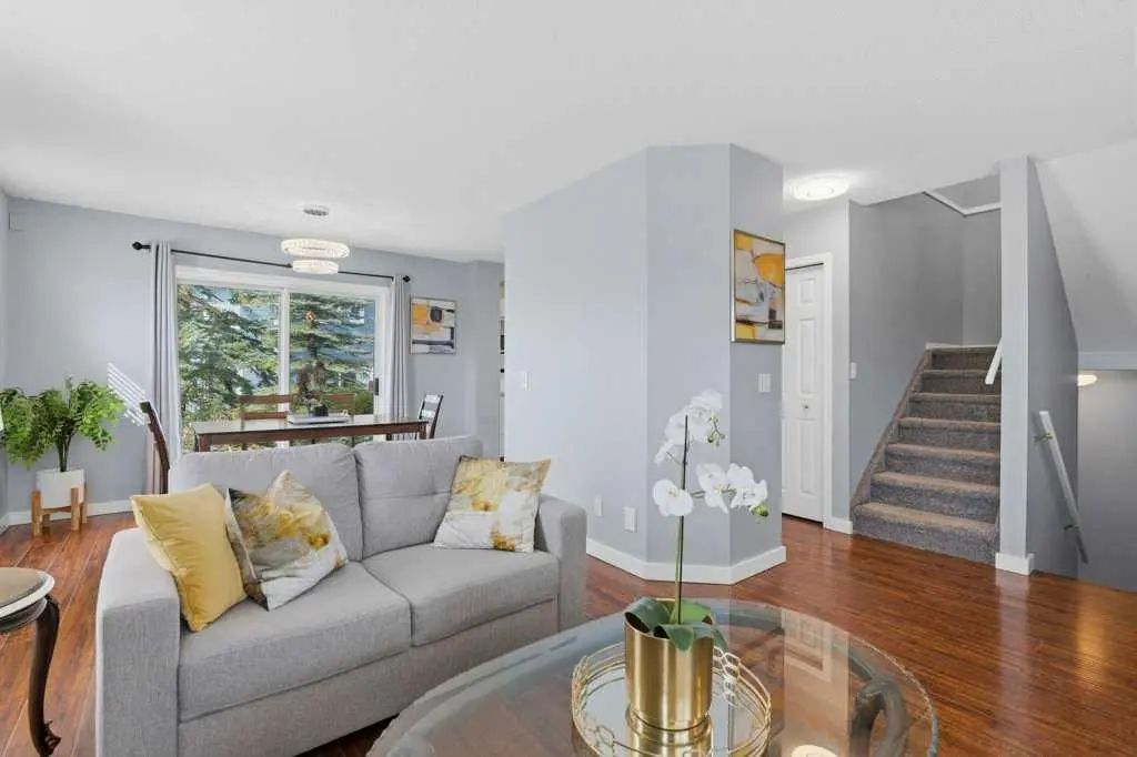 126 Harvest Gold Place Northeast, Calgary – Residential Row/Townhouse Listing Photo 8