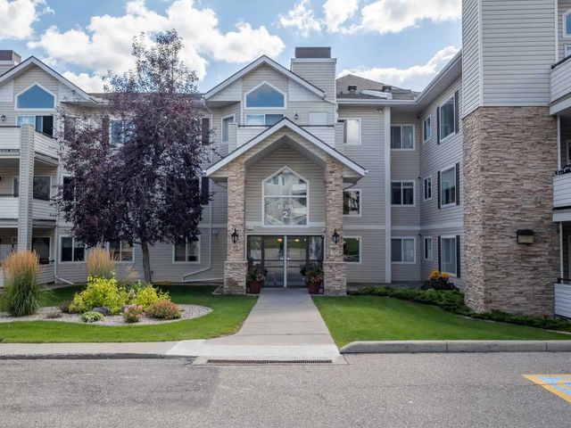 2108 7451 Springbank Boulevard Sw, Calgary