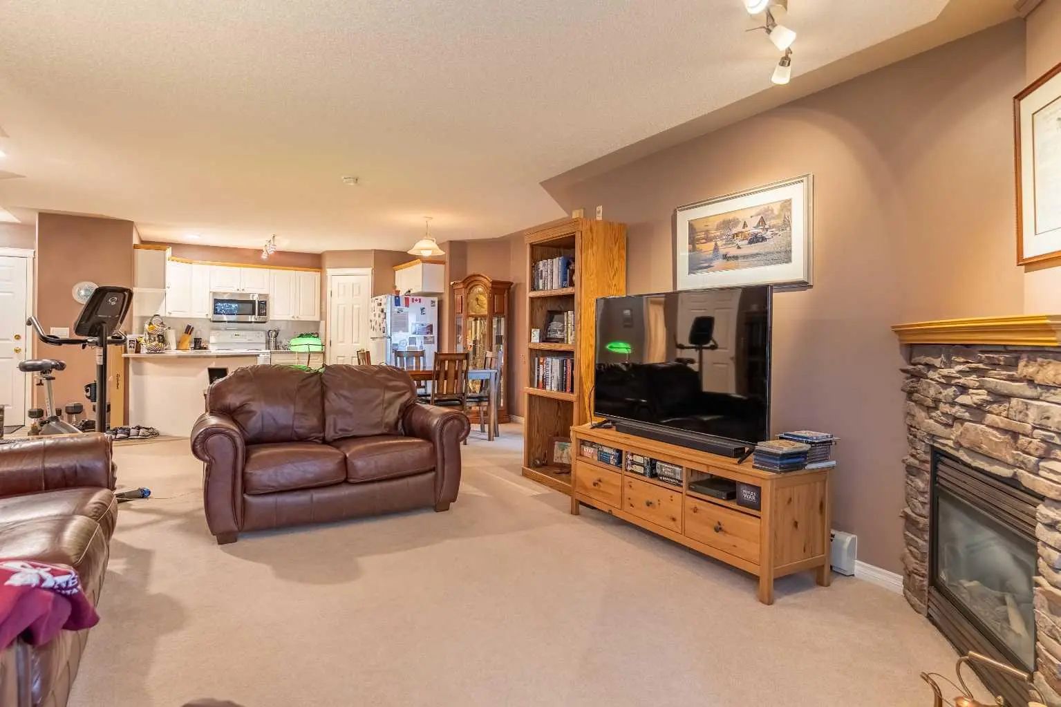 2108 7451 Springbank Boulevard Southwest, Calgary – Residential Apartment Listing Photo 12