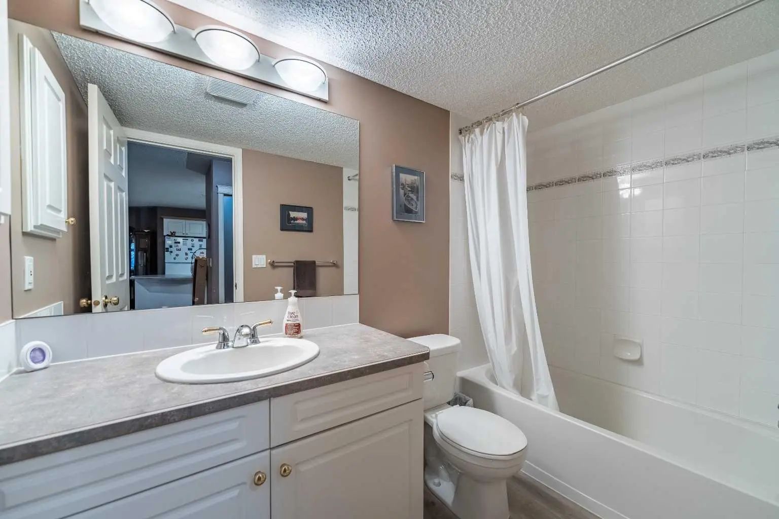 2108 7451 Springbank Boulevard Southwest, Calgary – Residential Apartment Listing Photo 5
