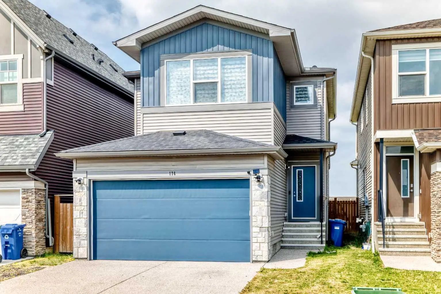 176 Savanna Lane Northeast, Calgary – Residential Detached Listing Photo 2