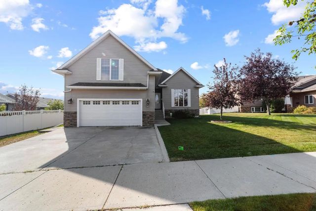 5605 28 Avenue , Camrose