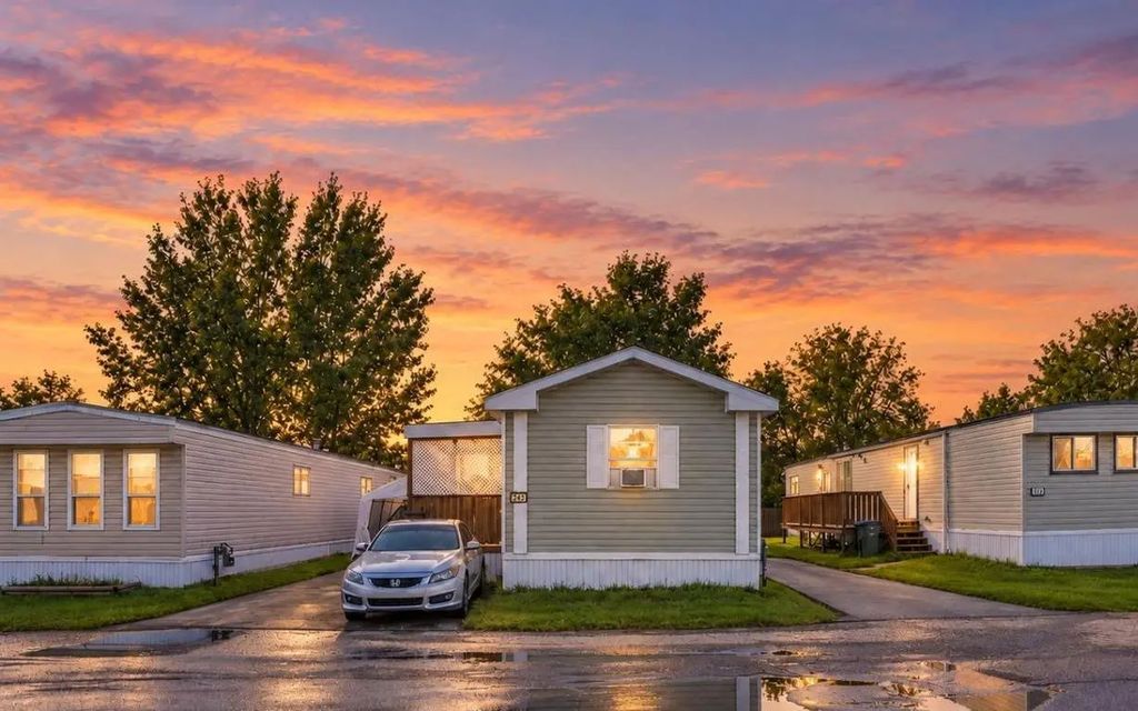 #243 6220 17 Avenue Se, Calgary