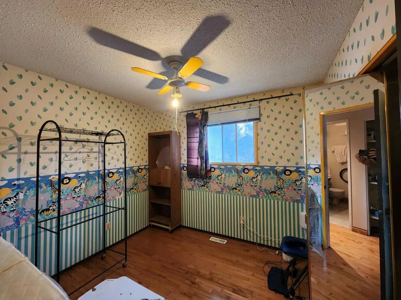 8329 Centre Street Northwest, Calgary – Residential Semi Detached (Half Duplex) Listing Photo 12