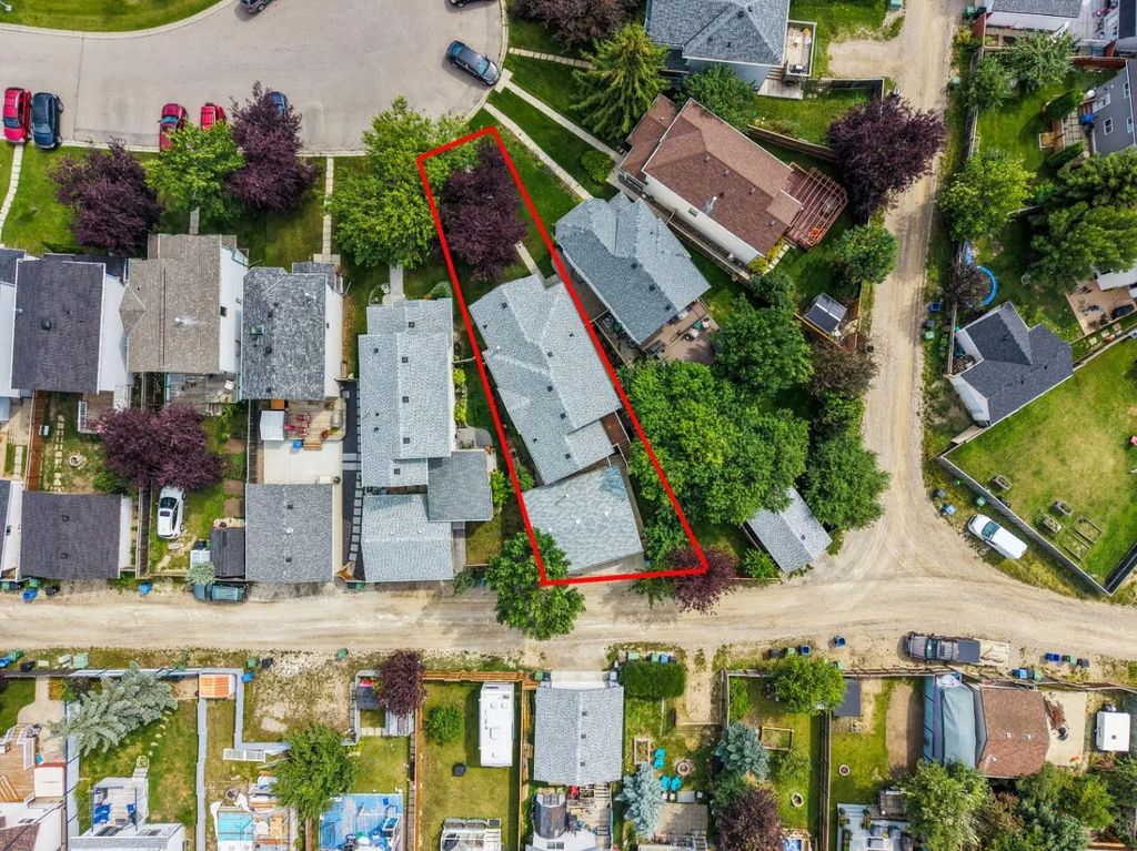 32 Country Hills Mews Nw, Calgary