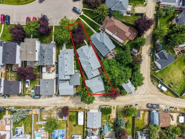 32 Country Hills Mews Nw, Calgary