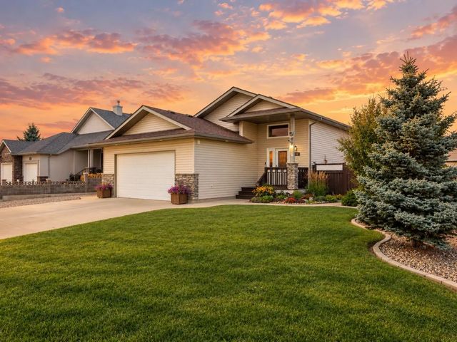 1012 25 Avenue , Coaldale