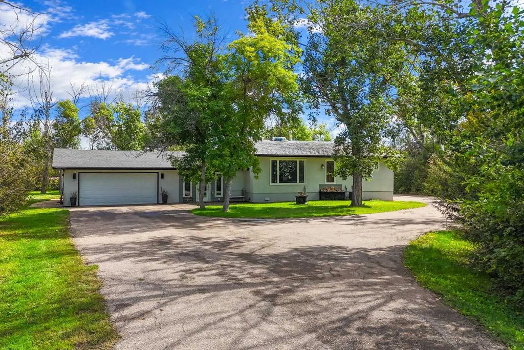 3 12303 Highway 41  , Rural Cypress County
