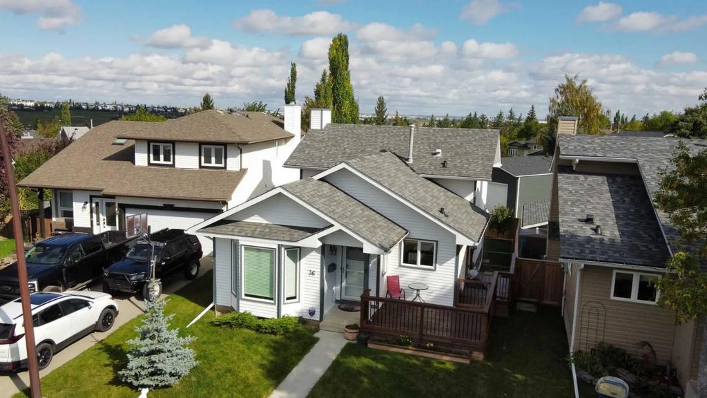 36 Sandpiper Way Nw, Calgary