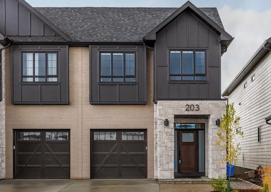 203 Greenwich Drive Nw, Calgary