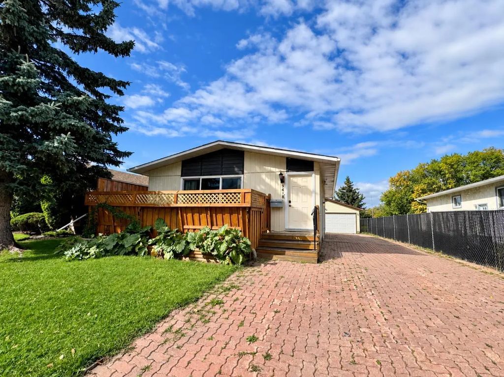 9418 80 Avenue , Grande Prairie