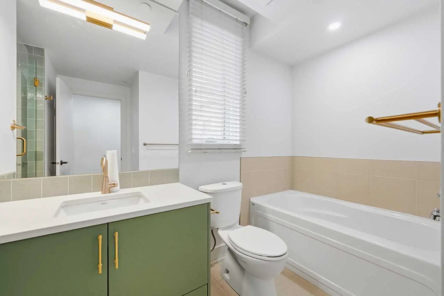 207 805 4 Street Northeast, Calgary – Residential Apartment Listing Photo 13