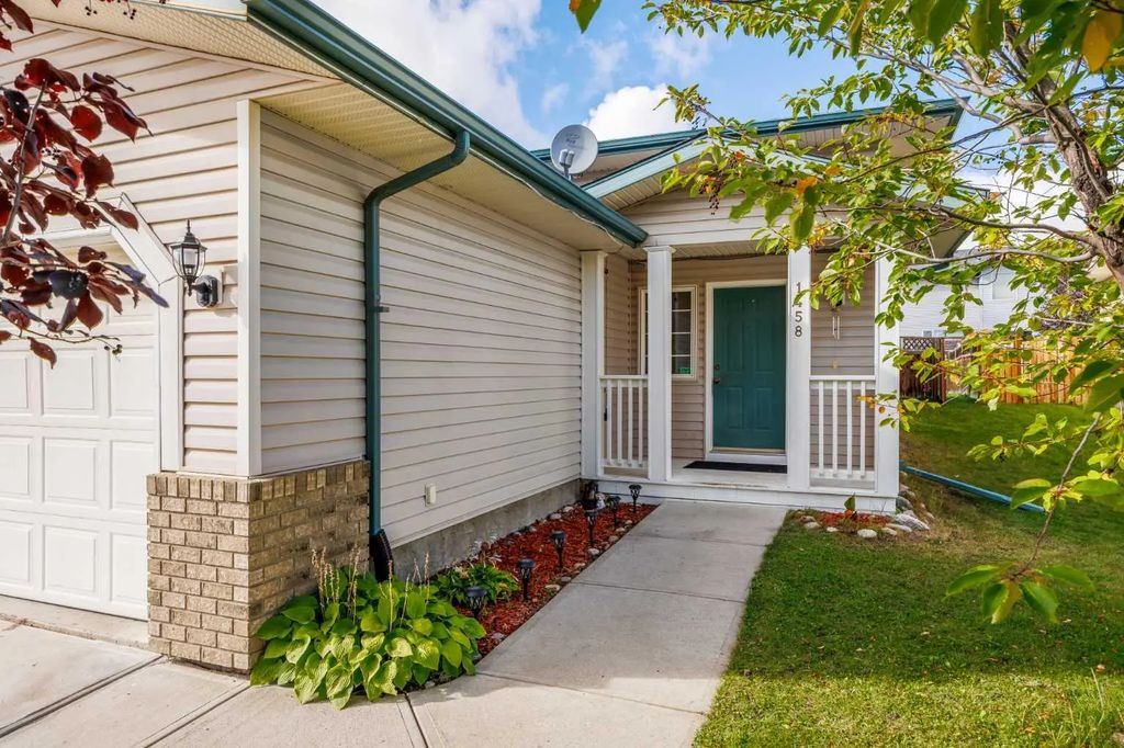 1458 Smith Avenue , Crossfield