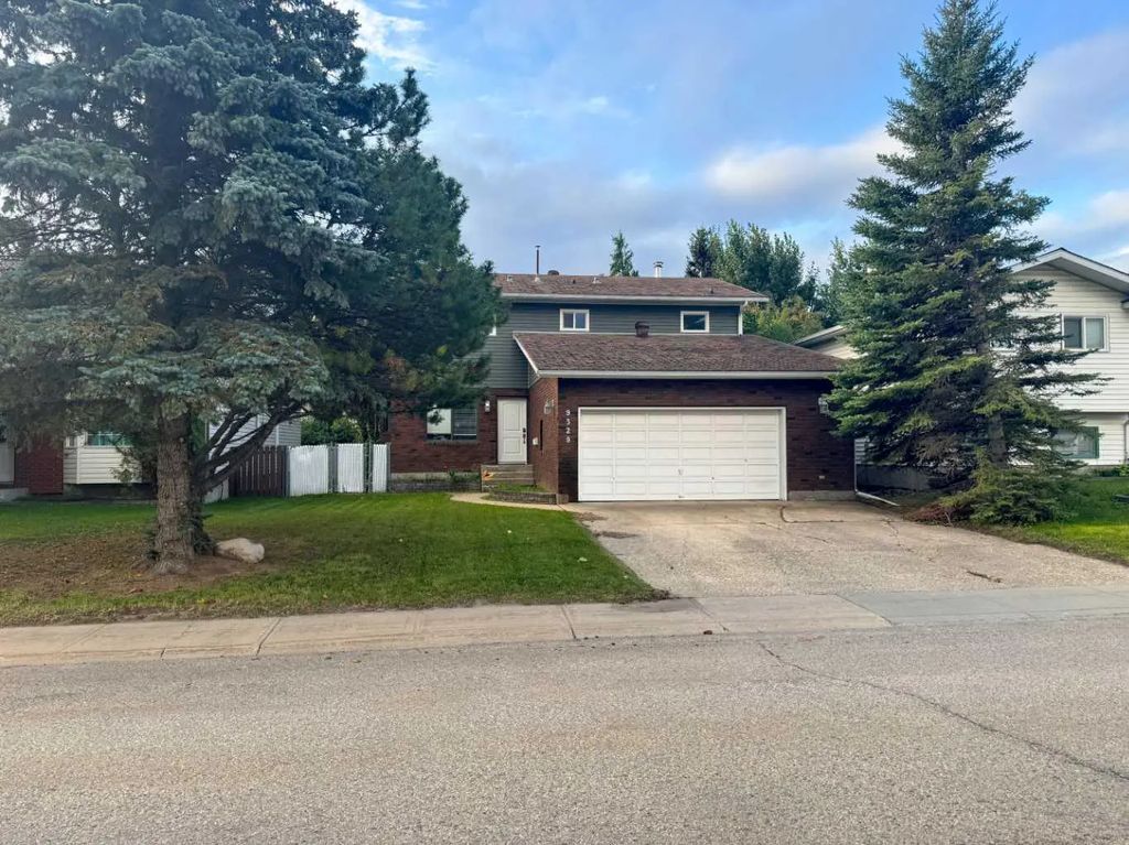 9329 63 Avenue , Grande Prairie
