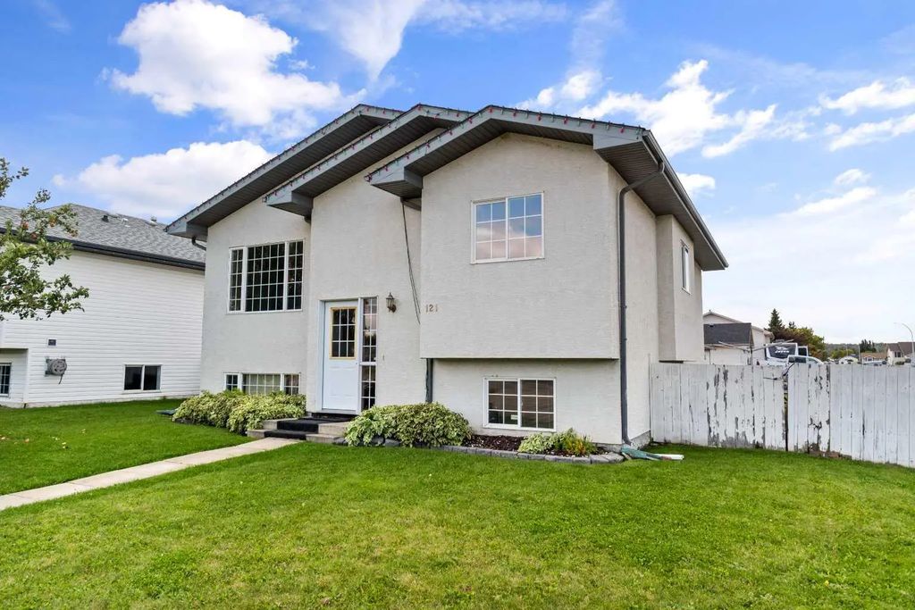 121 Mink Creek Road , Whitecourt