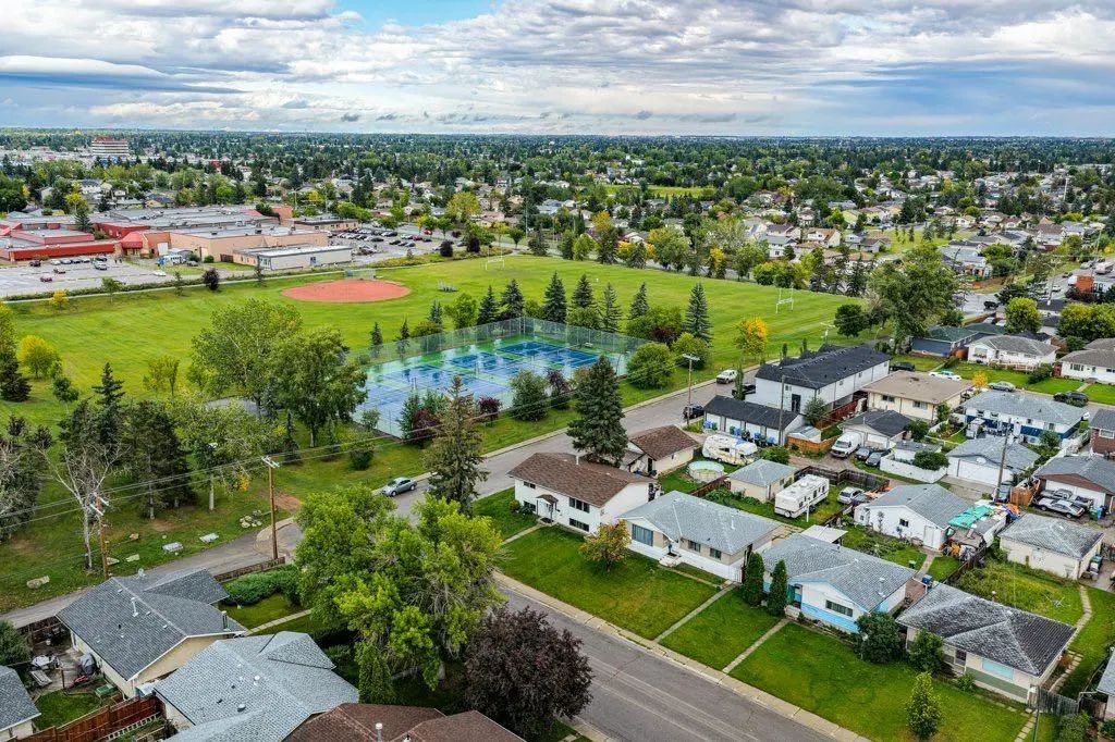1012 Raynard Crescent Southeast, Calgary – Residential Detached Listing Photo 38