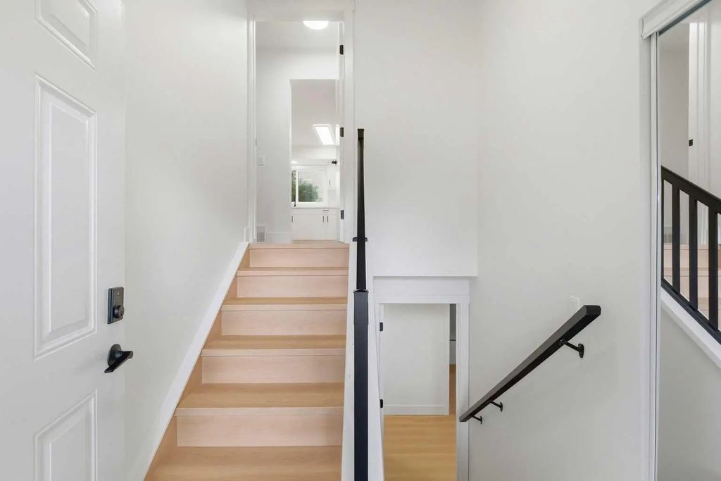 724 55 Street Se, Calgary