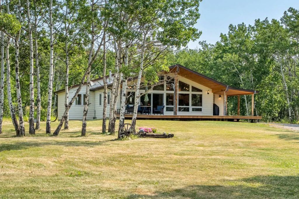 208012 370 Avenue W, Rural Foothills County